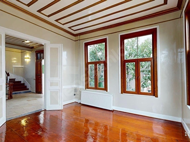 SARIYER MERKEZDE KİRALIK 3 KATLI BAHÇELİ 5+2 TARİHİ KÖŞK
