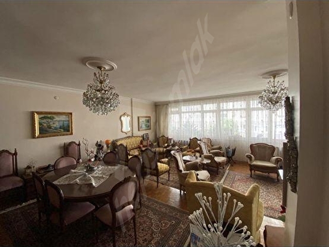 GAYRETTEPE MERKEZİ KONUMDAKİRACISIZ 4+1 ARAKAT DAİRE - Görsel 11