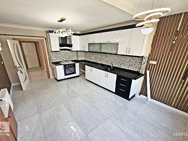 KEÇİÖRENDE BULVAR ÜSTÜ TÜRK HAMAMLI MASRAFSIZ 3+1 SATILIK DAİRE
