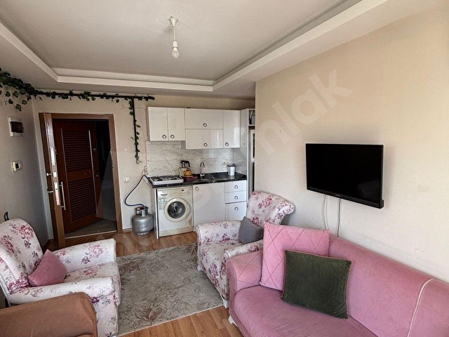 GÜLTEPE DE 1+1 FULL EŞYALI İSKANLI EN MERKEZİ KONUMDA - Görsel 4