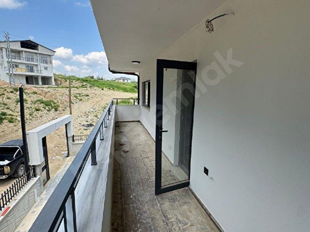 SIFIR TRİBLEKS VİLLA****MODER MİMARİ GENİŞ BALKON BAHÇELİ CAZİP SİTE İÇİ - Görsel 7