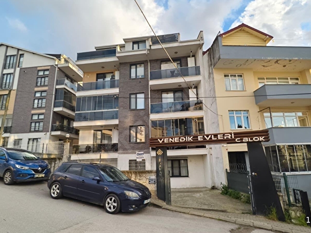 İZMİT VENEDİK EVLERİNDE 1+1 KİRALIK MODERN DAİRE - Görsel 21