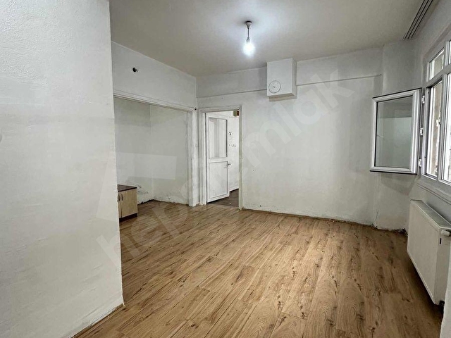 MÜSTAKİL BİNADA METROYA YAKIN KİRALIK 2+1 DAİRE TUĞ GAYRİMENKUL - Görsel 9