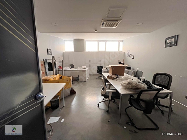 İSKANLI BİNADA OFİS BÖLÜMLERİ HAZIR YAPILI KİRALIK 1100m2 - Görsel 20
