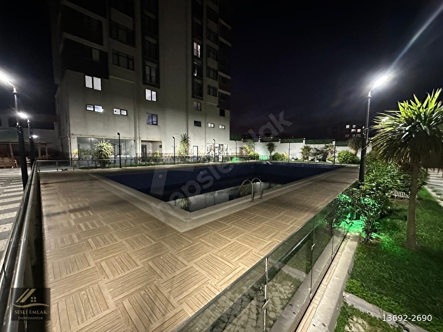 Bandırmada satılık daire 4+1 kombili havuzlu,saunalı sitede - Görsel 28