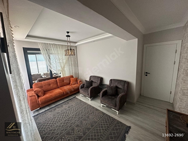 Bandırmada satılık daire 4+1 kombili havuzlu,saunalı sitede - Görsel 9