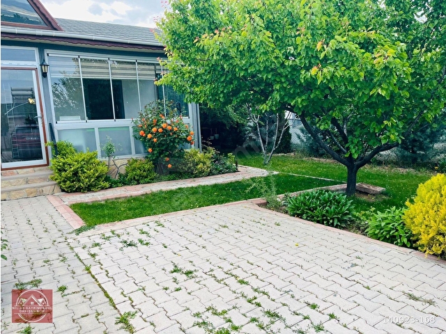 ANKARA GÖLBAŞI KÜME EVLERİNDE 1+1 YAPILI 500 m2 ARAZİ İÇİNDE  FULL EŞYALI VE YAPILI DOĞA HARİKASI - Görsel 28