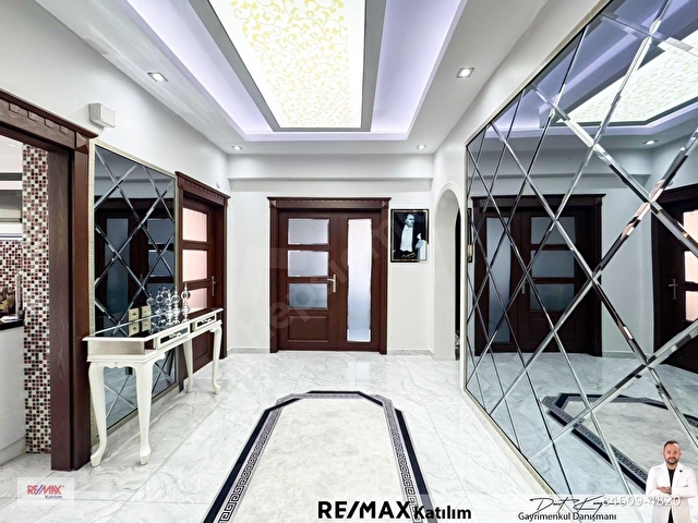 RE/MAX Katılım/ GÜLTEPE MAH. 3,5+1 FULL YAPILI SATILIK DAİRE