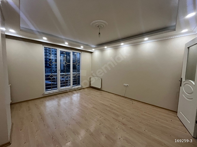 Çırçır mh. Cadde Yakını Balkonlu Manzaralı Satılık Yüksek Giriş - Görsel 2