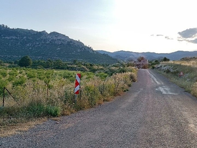 AYDINCIK DURUHANDA 21185 M2 SATILIK BADEM BAHÇESİ - Görsel 2