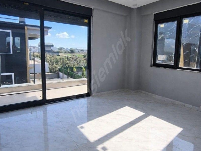 DÖŞEMEALTINDA YERDEN ISITMALI SIFIR 3+1 GİYİNME ODALI MODERN İKİZ VİLLA - Görsel 6