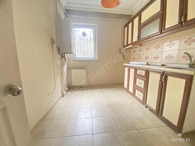 AS YAPIDAN DESTEGÜL SOKAKTA KİRALIK YARI BODRUM DAİRE - Görsel 5