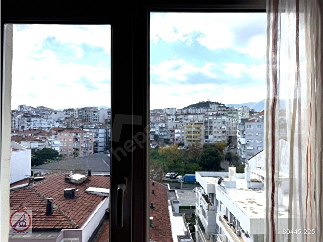 ÜÇKUYULAR İNÖNÜ CADDESİNDE MERKEZİ YERDE EŞYALI - Görsel 14