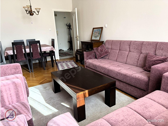 ÜÇKUYULAR İNÖNÜ CADDESİNDE MERKEZİ YERDE EŞYALI