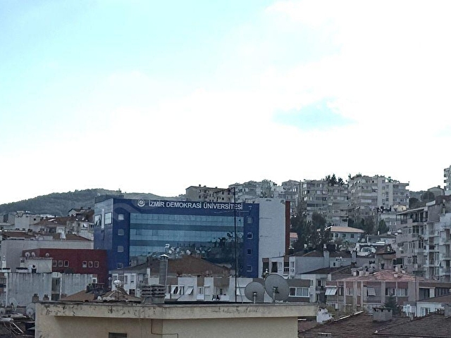 ÜÇKUYULAR İNÖNÜ CADDESİNDE MERKEZİ YERDE EŞYALI - Görsel 16