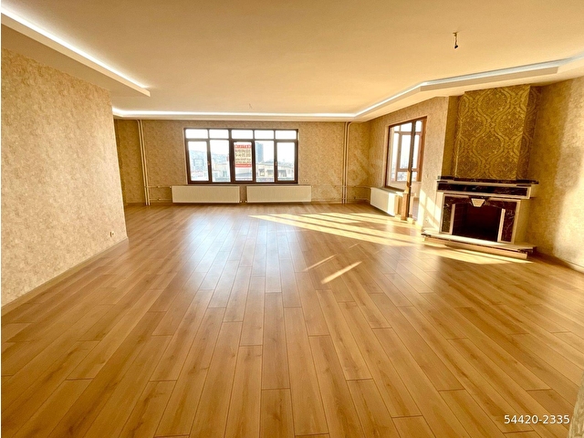 ÇANKAYADA TURAN GÜNEŞ BULVARINDA 4+1 ARAKAT 260M2 ÖNCEPHE ANKARA MANZARALI ULTRA LÜKS SATILIK DAİRE - Görsel 2