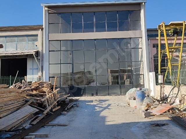 İVEDİK YUVAKÖY MERMERCİLER SİTESİNDE DÜKKAN 13 METRE YÜKSEKLİK SIFIR YAPI İSKANLI