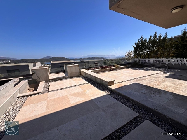 Bodrum Bitezde Panoramik Manzaralı Yeni Site Bahçe Katı Daire - Görsel 2