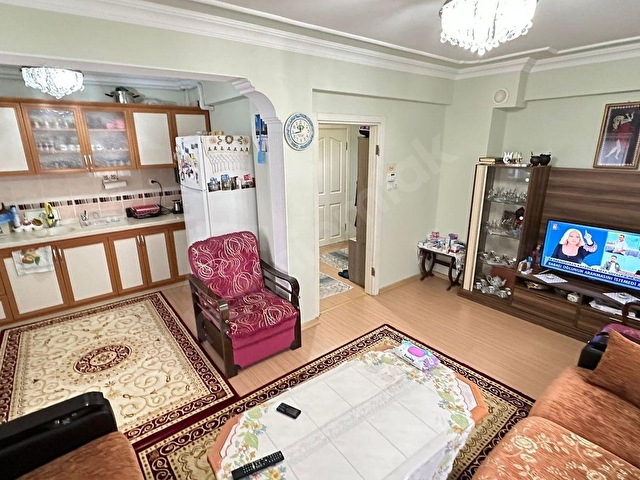 CANTAN EMLAKTAN ALTINKUMDA DOĞALGAZLI KLİMALI İÇİ YAPILI LÜKS DAİRE - Görsel 8