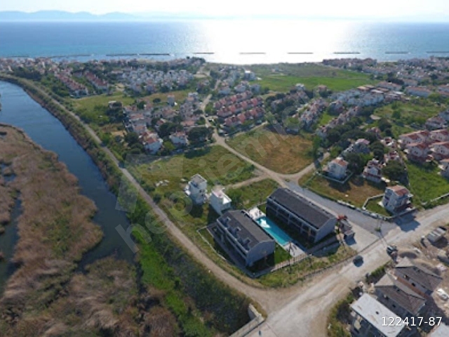 altinovada yapisal celik projede loft 2+1 havuzlu denize 250 m - Görsel 3