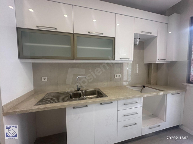 TURYAP GÖZTEPEDEN MERDİVENKÖYDE YEŞİL ENERJİLİ 2+1 SATILIK DAİRE - Görsel 14