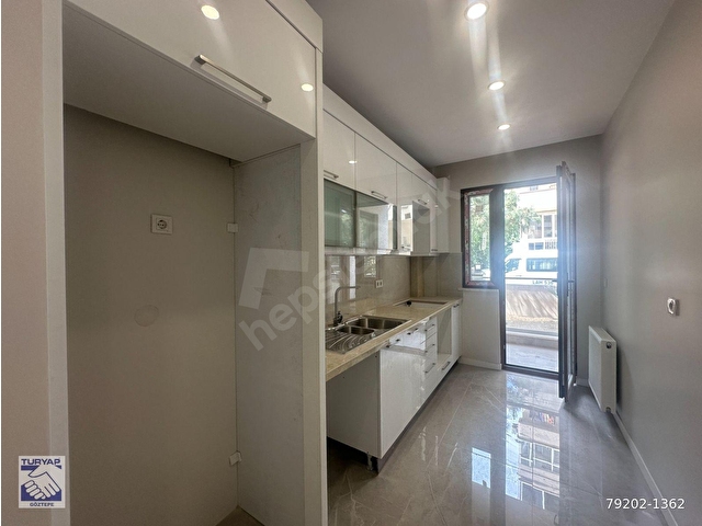 TURYAP GÖZTEPEDEN MERDİVENKÖYDE YEŞİL ENERJİLİ 2+1 SATILIK DAİRE - Görsel 13