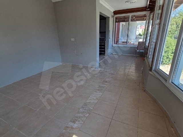 ARSUZ GÖZCÜLER MAHALLESİNDE ÇARŞI İÇİNDE SATILIK DAİRE - Görsel 5