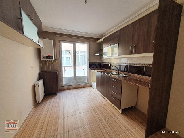 MERKEZİ KONUM 3+1 SATILIK DAİRE OTOPARKLI GENİŞ FERAH