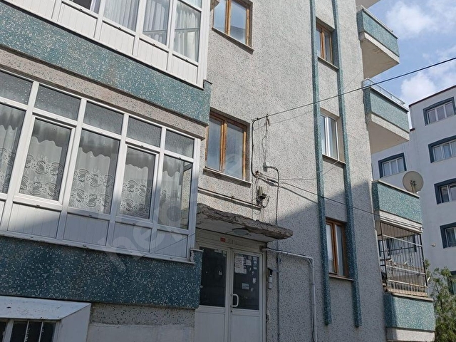 TANIDIK EMLAKÇI SELÇUK MAH. MÜKEMMEL KONUMDA 2+1 DAİRE SATIYOR - Görsel 5