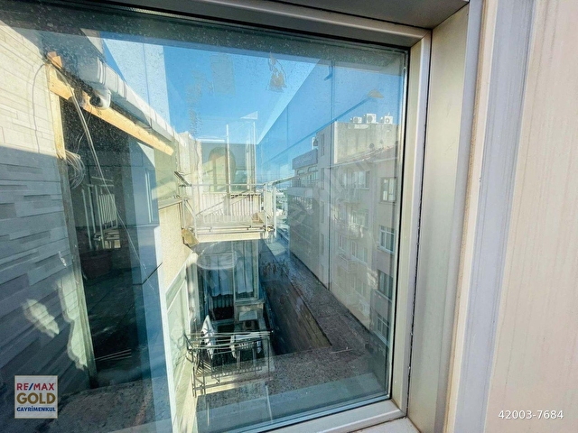 PENDIK ÇARŞIDA YÜKSEK TABELA DEĞERI OLAN TERASLI DUBLEKS OFIS - Görsel 14