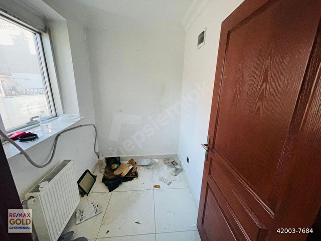 PENDIK ÇARŞIDA YÜKSEK TABELA DEĞERI OLAN TERASLI DUBLEKS OFIS - Görsel 7