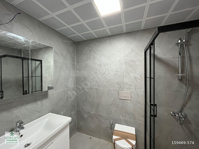 ALAÇATIDAN İLKER CADDESİNDE TERASLI MODERN FIRSAT 3+1 DUBLEKS - Görsel 11