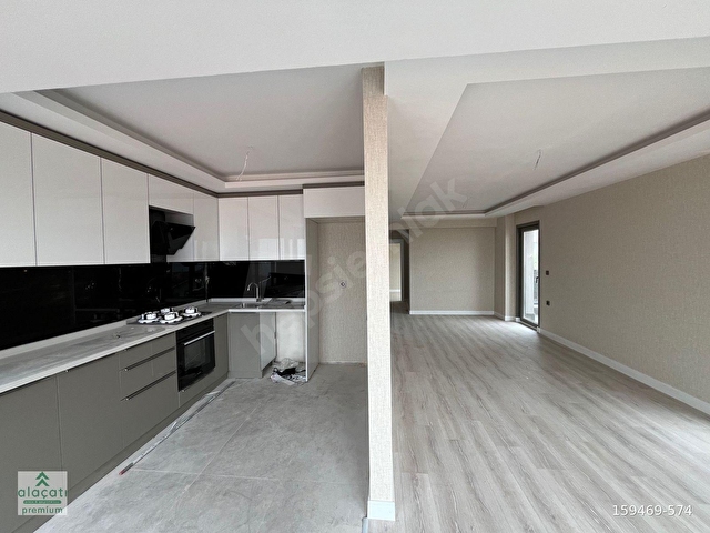 ALAÇATIDAN İLKER CADDESİNDE TERASLI MODERN FIRSAT 3+1 DUBLEKS - Görsel 27