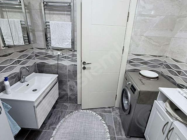 Küçükçekmece Cumhuriyet Mah 2+1 Ebeveyn Banyolu Asansörlü 2.Kat - Görsel 30