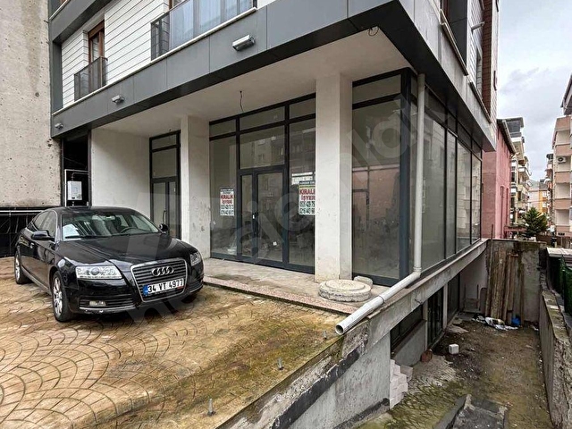 ÜMRANİYE TALATPAŞA CADDESİ ÜZERİNDE SIFIR 280 m² KİRALIK DÜKKAN - Görsel 2