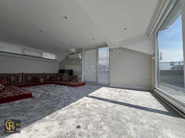 Acil Satılık !! Üsküdar Salacakta Boğaz Manzaralı 220 m2 Dublex - Görsel 11