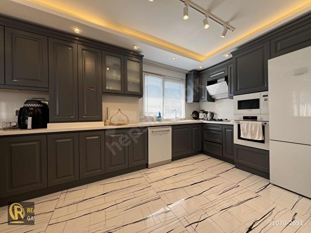 Acil Satılık !! Üsküdar Salacakta Boğaz Manzaralı 220 m2 Dublex - Görsel 25