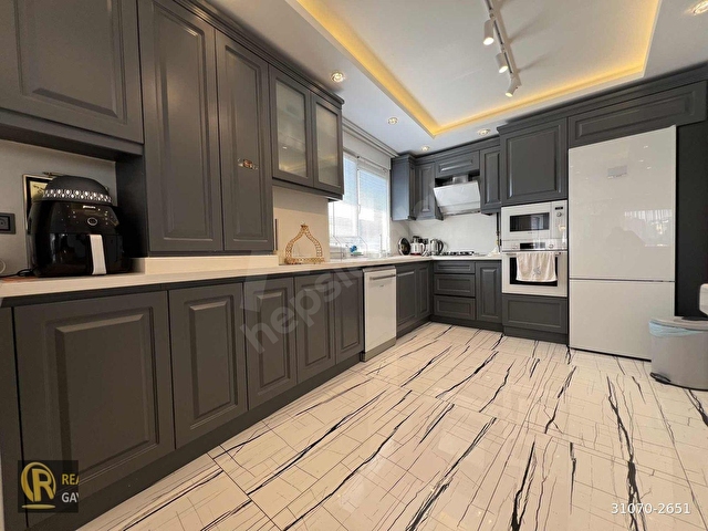 Acil Satılık !! Üsküdar Salacakta Boğaz Manzaralı 220 m2 Dublex - Görsel 23