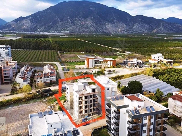 KUM MAHALLESİNDE DENİZE 300 M SATILIK LÜKS 1+1 DAİRE - Görsel 23