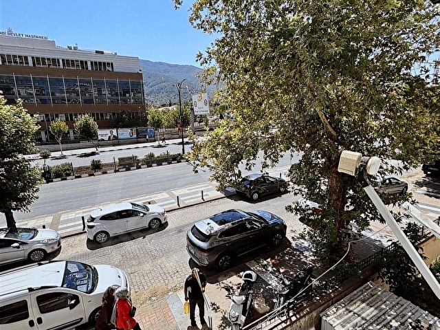 LOFÇA GAYRİMENKULDEN HAFSA SULTAN MAH 3+1 ARA KAT DAİRE - Görsel 12