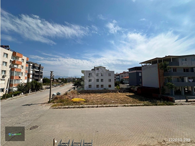 BURHANİYR JET EMLAKTAN BADEM ALANINDA 2+1 KİRALIK DAİRE - Görsel 4