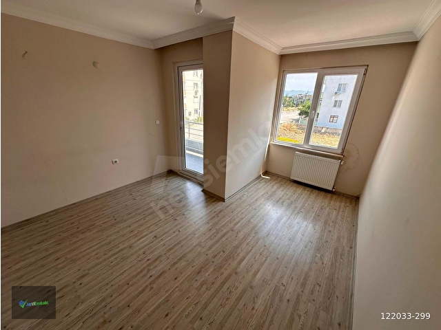 BURHANİYR JET EMLAKTAN BADEM ALANINDA 2+1 KİRALIK DAİRE - Görsel 22