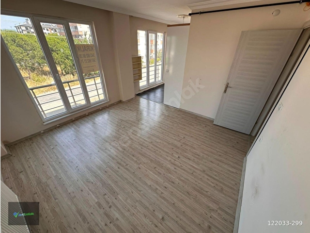 BURHANİYR JET EMLAKTAN BADEM ALANINDA 2+1 KİRALIK DAİRE - Görsel 11