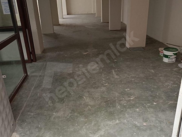 Yücelen Emlaktan Bahçe Katı Kiralık Dükkan 140m² - Görsel 8