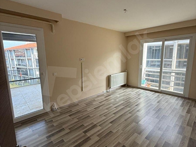 KUŞADASI SİTE İÇİNDE HAVUZ MANZARALI DOĞALGAZLI 2+1SATILIK DAİRE - Görsel 8