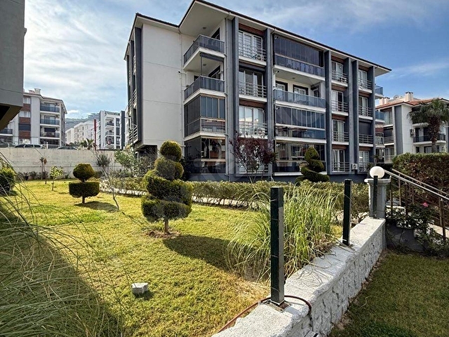 KUŞADASI SİTE İÇİNDE HAVUZ MANZARALI DOĞALGAZLI 2+1SATILIK DAİRE