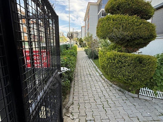 KUŞADASI SİTE İÇİNDE HAVUZ MANZARALI DOĞALGAZLI 2+1SATILIK DAİRE - Görsel 23