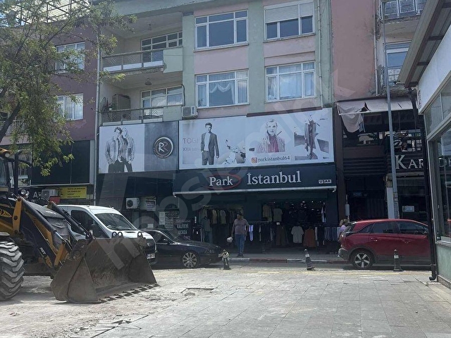 Uşak,Merkez,Tiritoğlu parkı karşısında,Şehir Merkezi 2+1 110m2 - Görsel 26