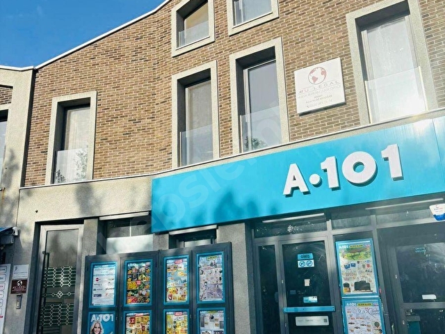 AKTİFLERden Urla Merkezde Yeni Binada 1+1-60 m2 Mutfak ve Banyosu Olan Ofis Katı Kullanıma Hazır