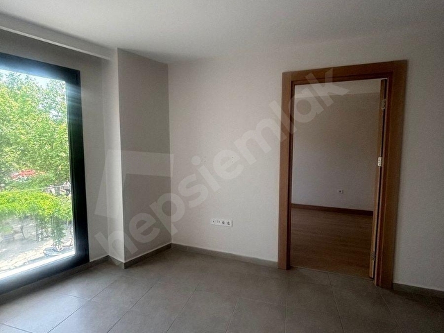 AKTİFLERden Urla Merkezde Yeni Binada 1+1-60 m2 Mutfak ve Banyosu Olan Ofis Katı Kullanıma Hazır - Görsel 5